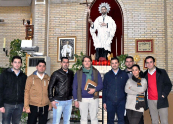 Fernando Calderón realizará el estandarte de la Agrupación Parroquial San Juan de Ávila