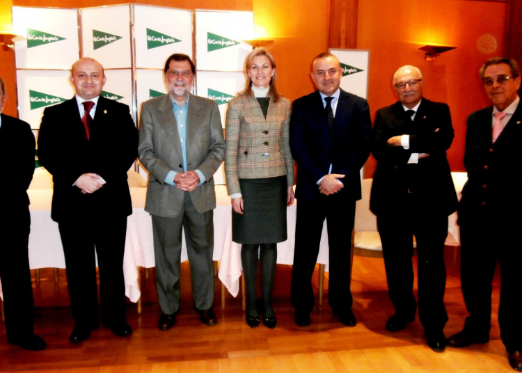 Actualmente hacen falta en las Hermandades cofrades como Pedro García Rendón