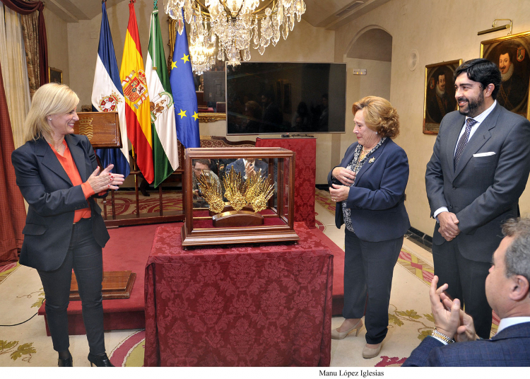 Presentadas en el Ayuntamiento las potencias del Cristo de la Expiración