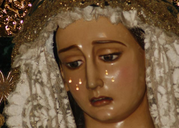 Misa de Acción de Gracias y bendición de nueva mantilla para la Virgen de la Esperanza