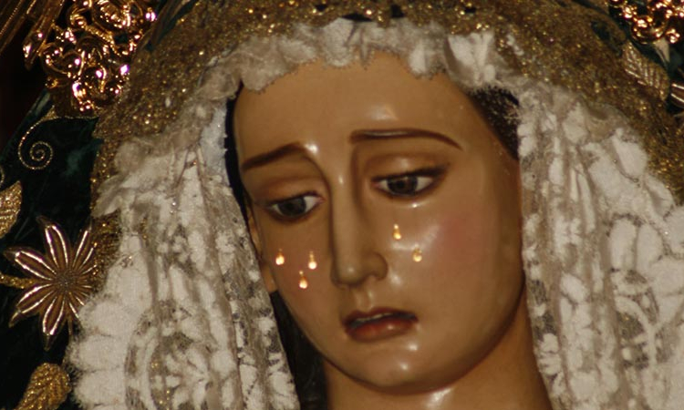 Misa de Acción de Gracias y bendición de nueva mantilla para la Virgen de la Esperanza
