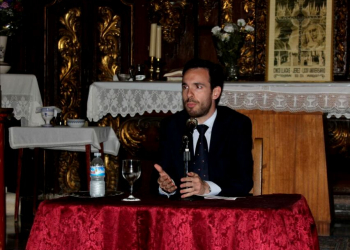 Brillante ponencia de Francisco Javier Segura Márquez en las Cinco Llagas