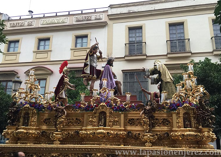 La Coronación rememoro su historia por las calles de Jerez