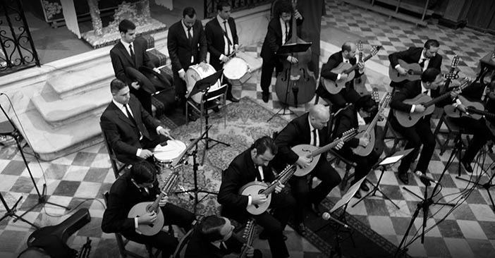 Concierto de marchas procesionales por la orquesta de pulso y púa «Rondó Gaditano»
