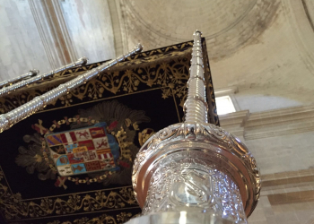 Nuevos varales para el palio de Nuestra Señora de las Lágrimas