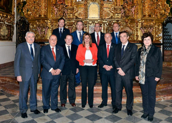 Susana Díaz mantiene la primera reunión con los consejos de hermandades y cofradías
