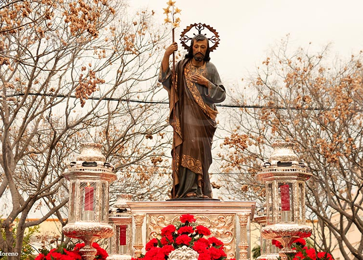 La lluvia deslucio la procesión de San José