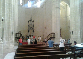 La iglesia de Santiago estrena hoy su nueva iluminación