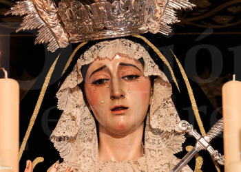 Nueva saya para la Virgen de las Lágrimas