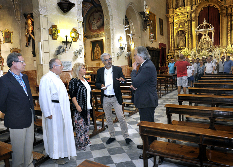 La alcaldesa visita las obras de restauración de la Basílica de La Merced