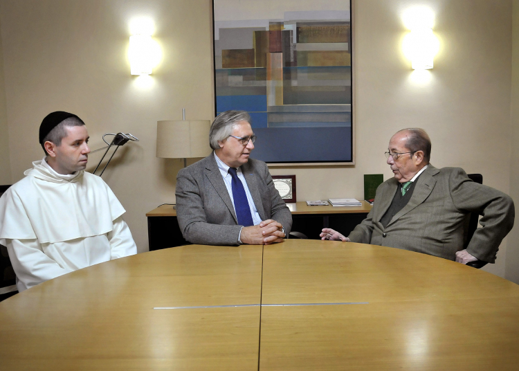 Francisco Camas se reúne con la Archicofradía de Nuestra Señora del Rosario