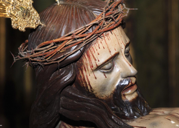 El Cristo de la Lanzada será trasladado hoy a su paso por un grupo personas ciegas