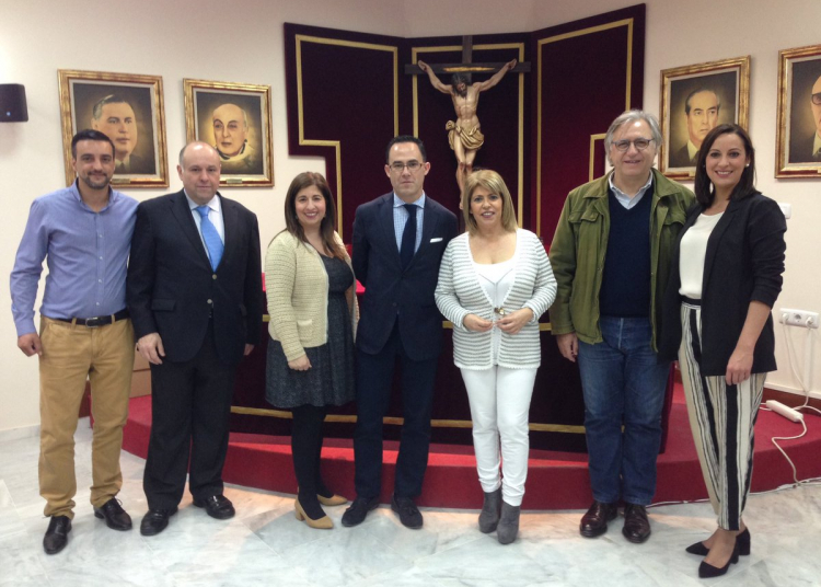 La Alcaldesa de la Ciudad visitó la sede de la Unión de Hermandes