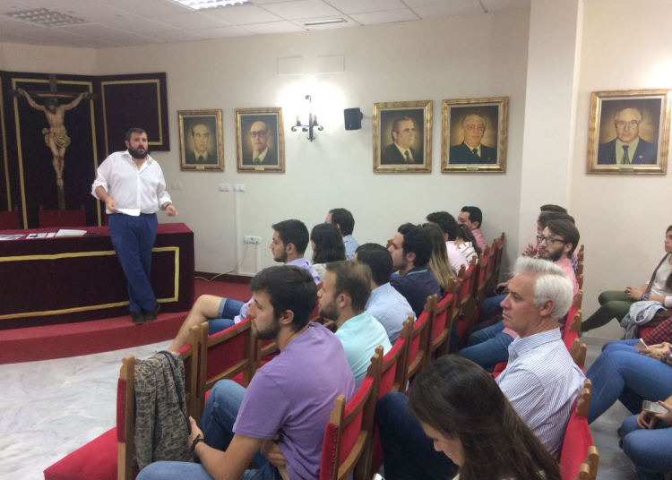 La Juventud Cofrade realizará una alfombra con diseño único para el Corpus