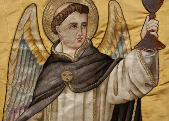 Procesión Claustral del Corpus Christi por el interior de Santo Domingo