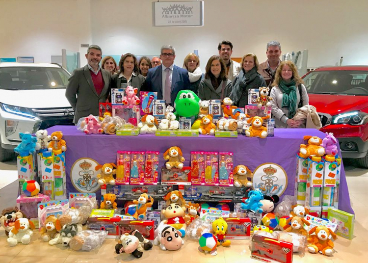 La Defensión recoge juguetes para los niños atendidos por RedMadre