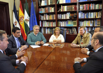 La nueva Junta de Gobierno de la Vera Cruz fue recibida por la alcaldesa