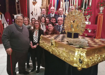 Bendecida una nueva peana de camarín para la Virgen de la Soledad