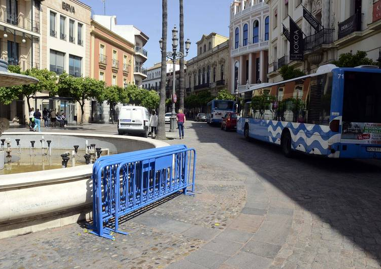 Mañana se cortarán las calles Honda y Larga para el montaje de los palcos