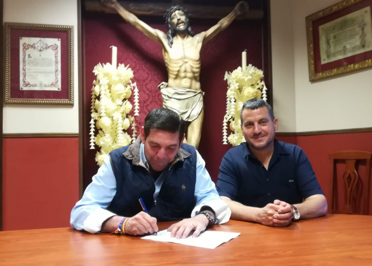 La Hermandad de la Exaltación renueva con la Banda Municipal de Villalba del Alcor