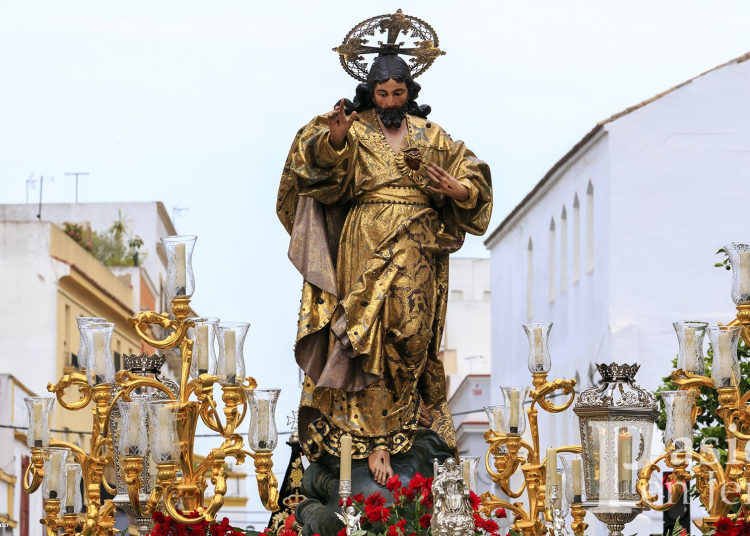 Hoy se inician los cultos en honor al Sagrado Corazón de Jesús