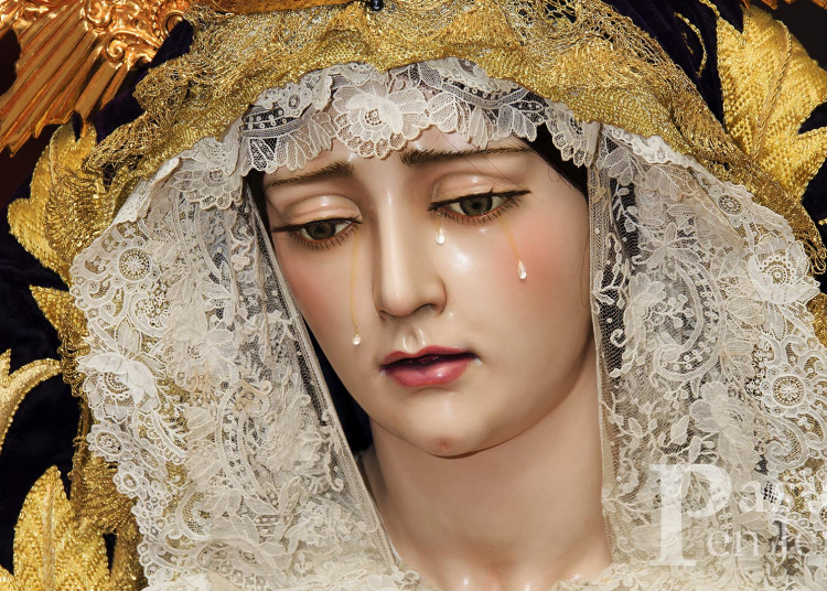 Rosario vespertino presidido por Angustia de María Madre de la Iglesia