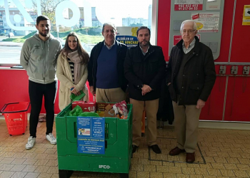 La Borriquita recoge más de media tonelada de alimentos