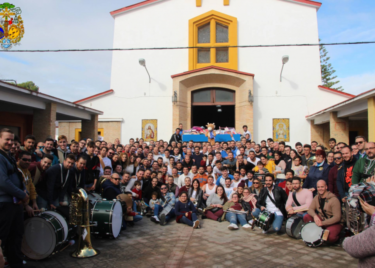 La Exaltación recoge más de 600 juguetes en el ensayo solidario