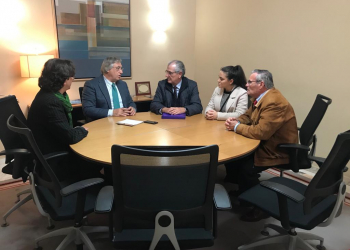 Francisco Camas aborda con la Hermandad de las Tres Caídas las obras de San Lucas