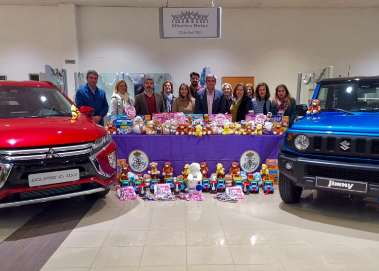 Los niños de RedMadre no se quedarán sin juguetes gracias a la Hermandad de la Defensión y Albariza Motor