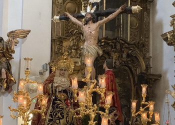 Salida extraordinaria de la cofradía de la Expiración de Cádiz