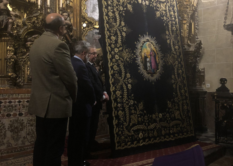 Bendecida la nueva gloria del palio de la Confortación