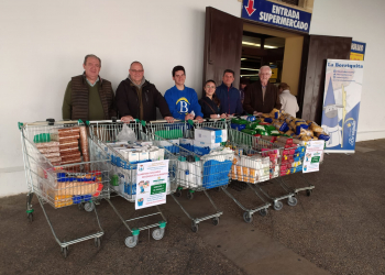 La Bolsa de Caridad de la Borriquita entrega más de media tonelada de alimentos