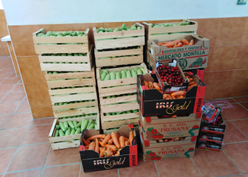 Las Angustias entrega 320 kilos de alimentos a la Fundación Hogar San Juan