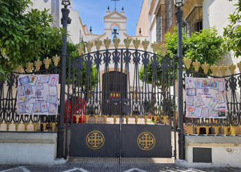 El Grupo Infantil del Nazareno elabora unos murales a modo de ofrenda a la Virgen del Traspaso