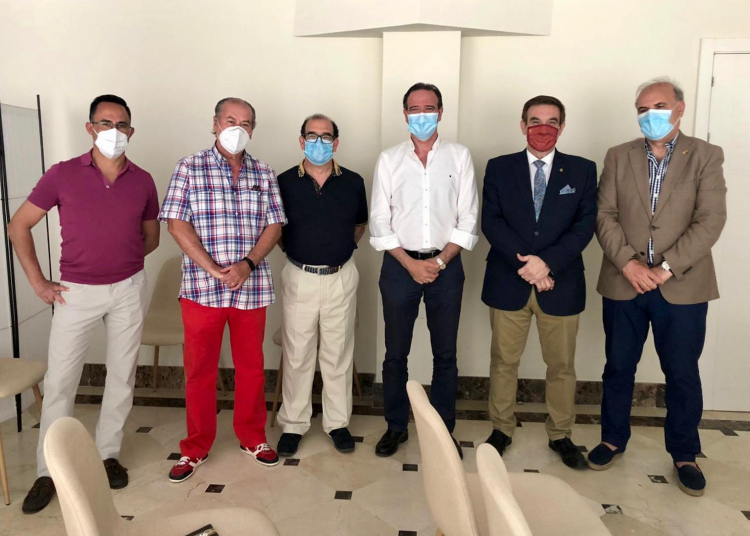 Los Presidentes de los consejos de las capitales y Jerez se reúnen en Cádiz