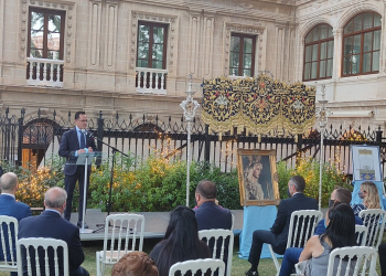 La Exaltación presentó la nueva bambalina del palio de la Concepción