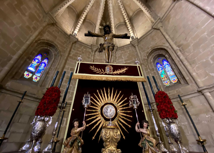 Celebración de la festividad de la Exaltación de la Santa Cruz