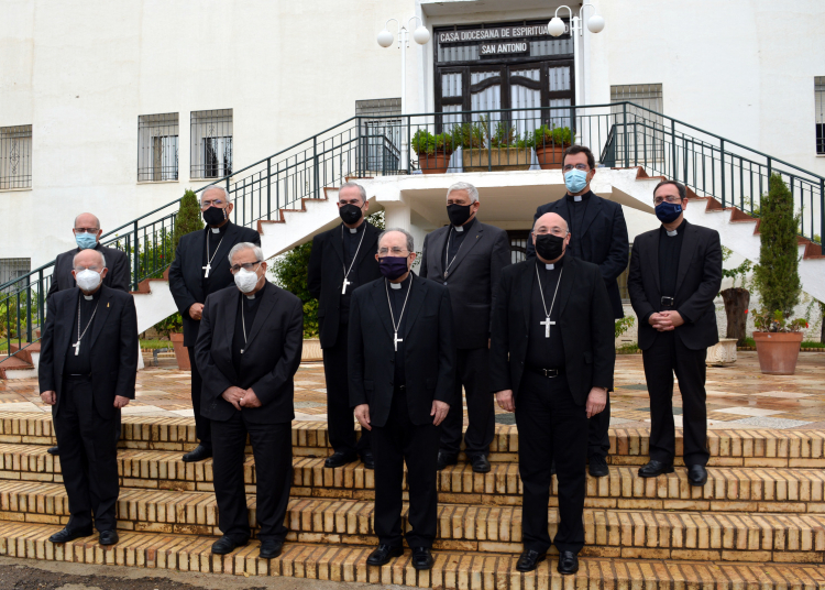 Los Obispos del Sur de España invitan a las Hermandades que fomenten el culto a sus Sagrados Titulares