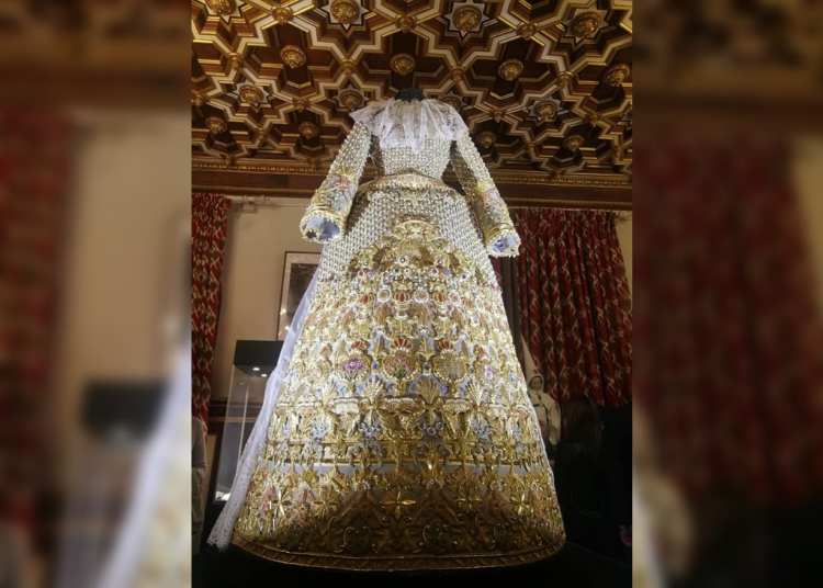 El Transporte presento la nueva saya de Madre de Dios de la Misericordia