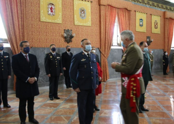 Una representación de la Defensión asistió a la celebración de la Pascua Militar
