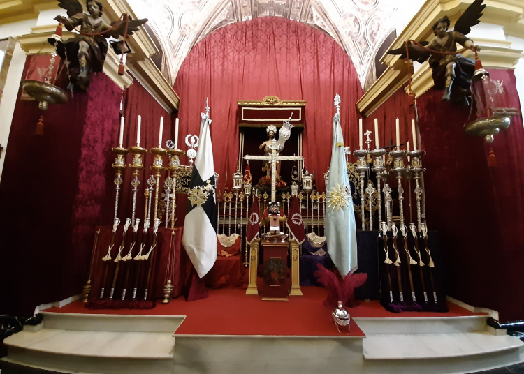 La Coronación de Espinas cederá varios enseres para la exposición de la Semana Santa