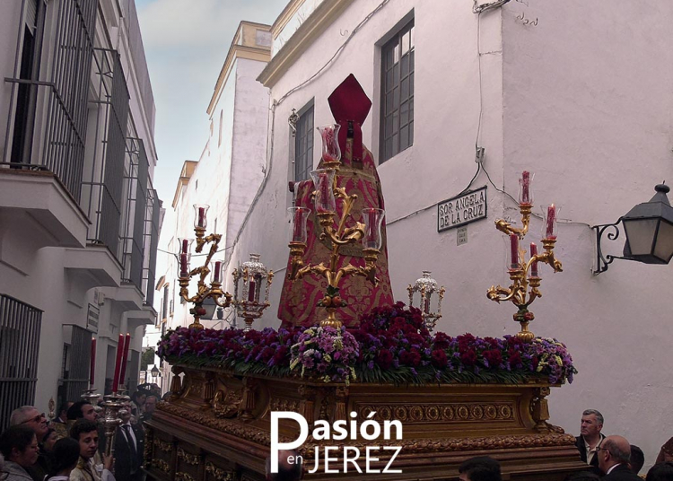 Solicitan ayuda para reparar la capilla del convento de las Hermanas de la Cruz