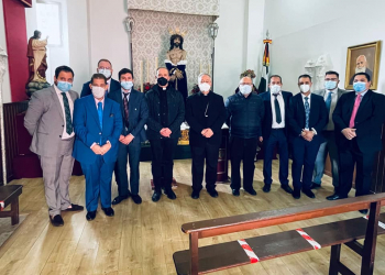 Monseñor Rico Pavés visita a los cofrades de la Humildad de Barbadillo