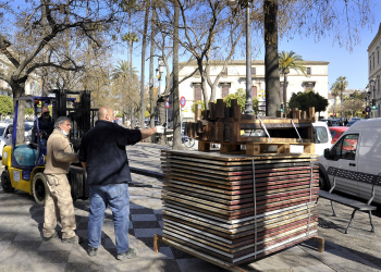 Hoy se ha iniciado el montaje de los palcos