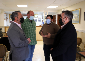 Ayuntamiento, Unión de Hermandades y La Lanzada estudian la habilitación de un punto a atención a las cofradías