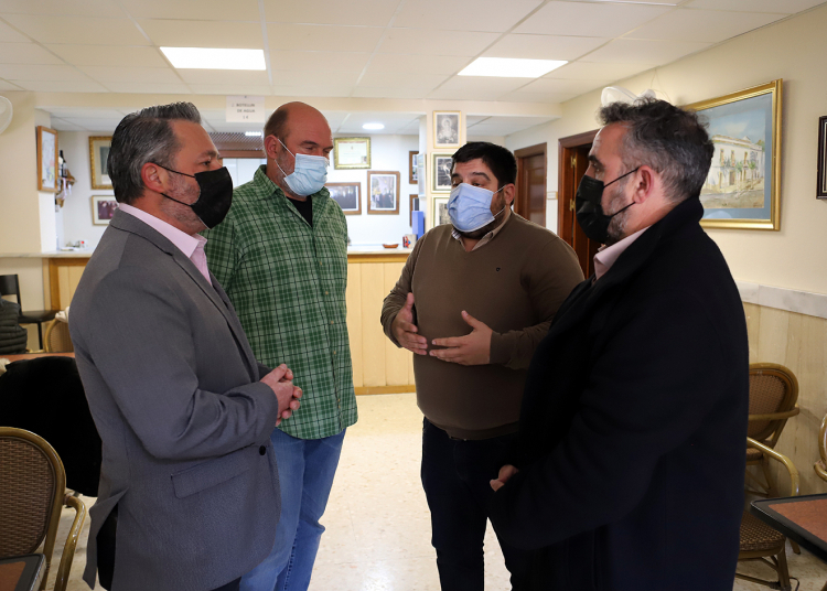 Ayuntamiento, Unión de Hermandades y La Lanzada estudian la habilitación de un punto a atención a las cofradías