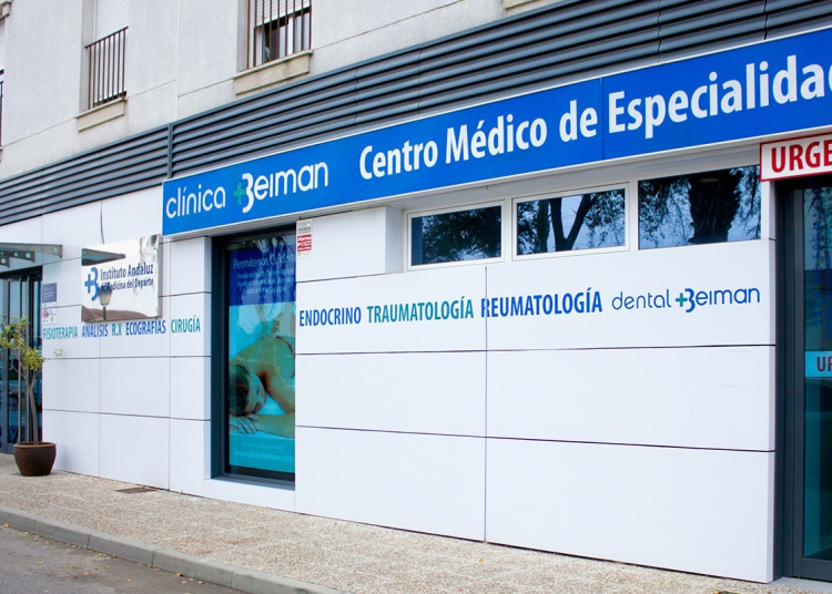 La Unión de Hermandades y la Clínica Beiman renuevan su acuerdo de atención a los costaleros