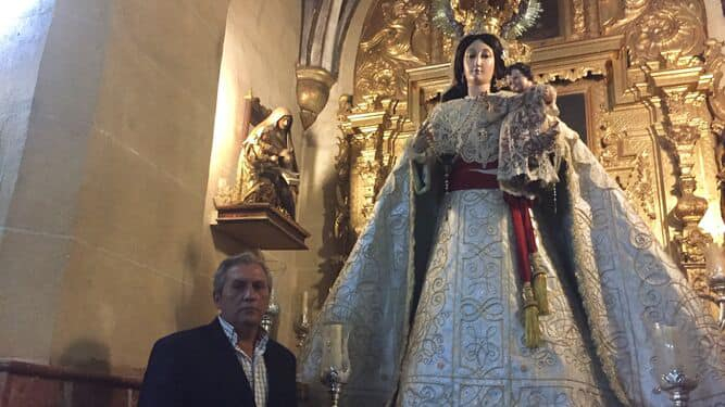 Jaime Gutiérrez Bustillo, reelegido hermano mayor del Rosario de Capataces y Costaleros