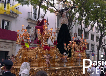 La Sagrada Lanzada por Porvera